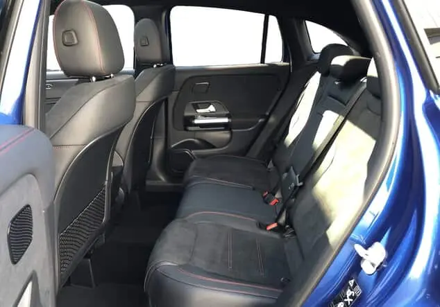 Angebotsdetails Mercedes-Benz GLA 200 AMG-Line ++sofort verfügbar++ Blau-lack spektralblau