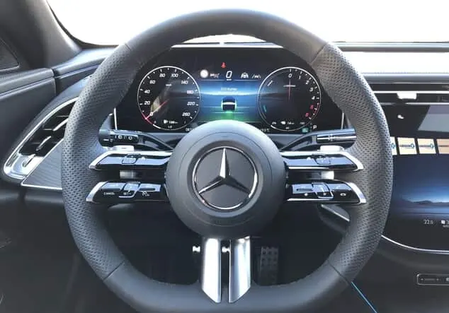 Angebotsdetails Mercedes-Benz E 300 de T-Modell ++sofort verfügbar++ Metalliclack graphitgrau