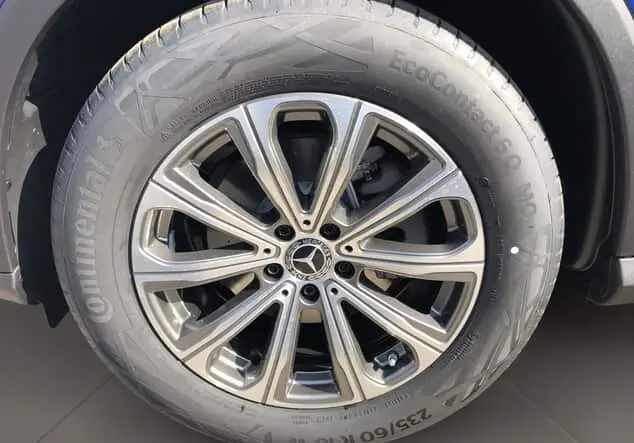 Angebotsdetails Mercedes-Benz GLC 220 d 4MATIC Blau-lack spektralblau