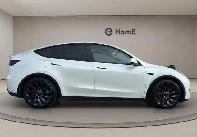 Angebotsdetails Tesla Model Y Performance weiß