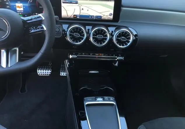 Angebotsdetails Mercedes-Benz A 250 e Manufaktur lack manufaktur alpingrau uni