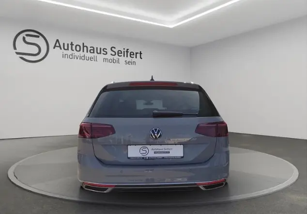 Angebotsdetails Volkswagen Passat Variant GTE Grau (Mondsteingrau)