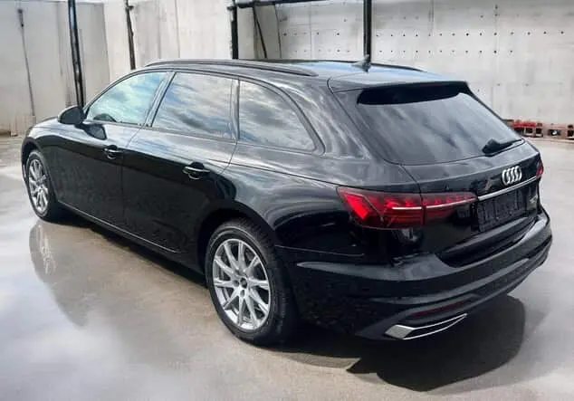Angebotsdetails Audi A4 35 TFSI NAVI, Rückfahrkamera, Allwetterreifen Brillantschwarz