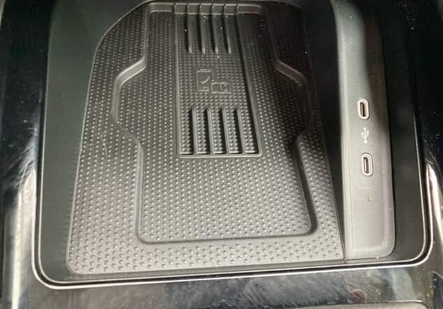 Angebotsdetails Skoda Kamiq Drive 1.0TSI DSG.MATRIX.NAVI.ViCo+.KAM.AHK.ASSIST.KESSY.SignA.WIRELESS.WSS-HEIZ. Black-Magic Perleffekt