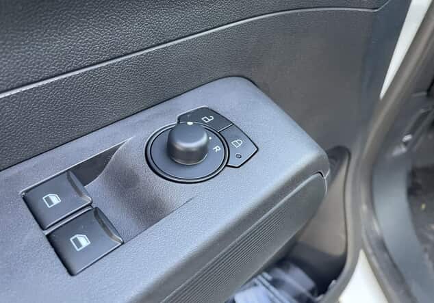 Angebotsdetails Ford Transit Courier Trend*AppLink*PDC*Klima* Frost Weiß