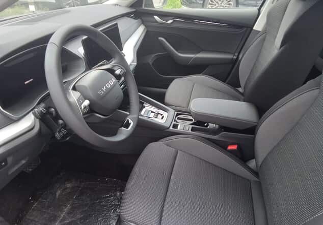 Angebotsdetails Skoda Octavia Combi Business Skoda 1.5 TSI mHEV 110 kW (150 PS) 7-Gang-DSG Graphit-Grau Metallic/Grau