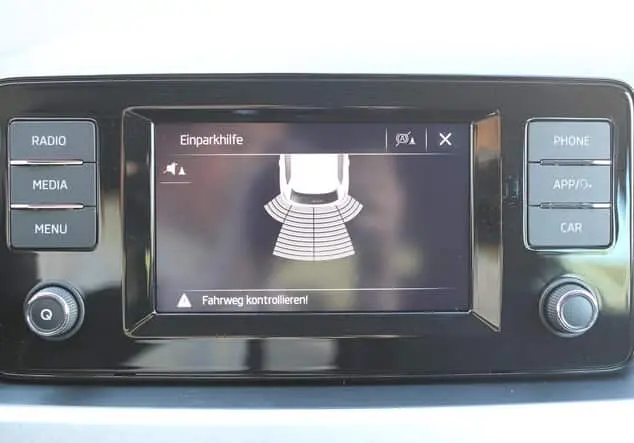 Angebotsdetails Skoda Kamiq 1.0 TSI Ambition *PDC*AHK*SHZ* Graphite Grau Metallic