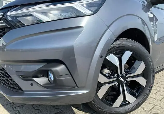 Angebotsdetails Dacia Sandero Journey TCe 90 Automatik Grau