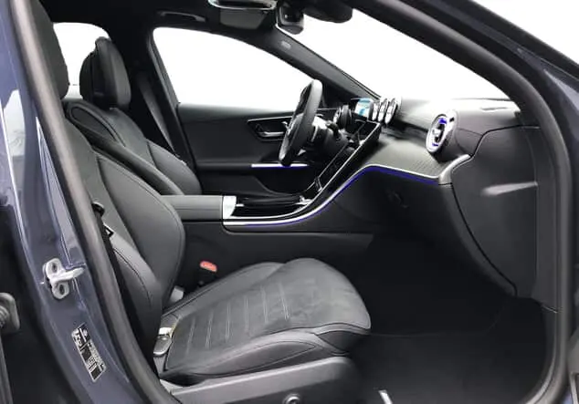 Angebotsdetails Mercedes-Benz C 180 T-Modell Edition AMG-Line Metalliclack sodalithblau