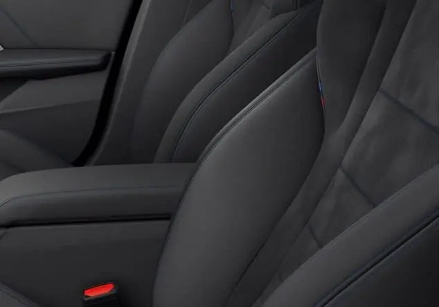 Angebotsdetails BMW 1er 120 Steptronic Black Sapphire metallic