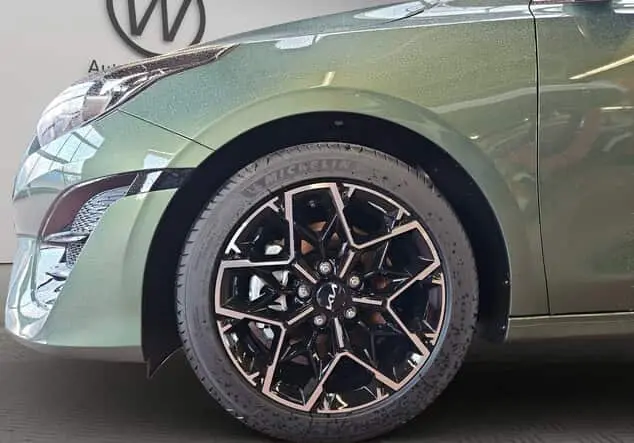 Angebotsdetails Kia Ceed Sportswagon GT-Line GrÃ¼n ((EXG) EXPERIENCE GREEN M)