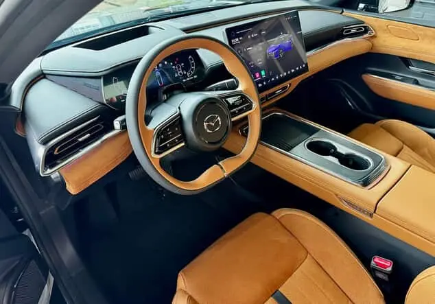 Angebotsdetails Mazda 6E 6e 258PS TAKUMI PLUS*SONY*PANO Deep Crystal Blue