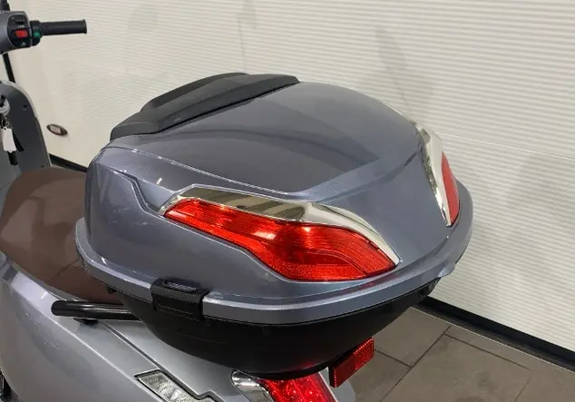 Angebotsdetails DREEMS Moon x L3e 90 km/h Grau (solid grey)