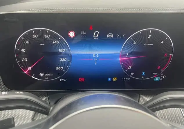 Angebotsdetails Mercedes-Benz V 300 d **AMG Obsidianschwarz