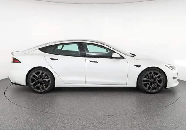 Angebotsdetails Tesla Model S Plaid FSD Yoke STHZ 21
