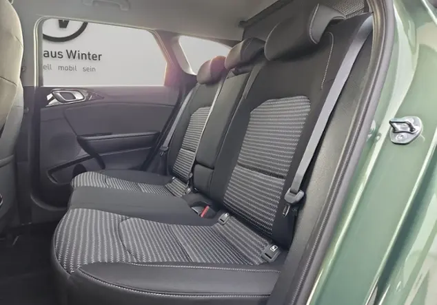 Angebotsdetails Kia Ceed Sportswagon Spirit GrÃ¼n ((EXG) EXPERIENCE GREEN M)