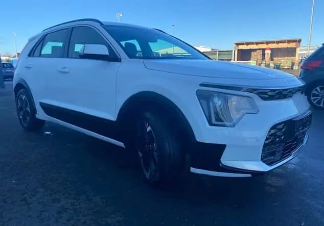 Angebotsdetails Kia Niro EV 64,8-kWh-Batterie Vision weiß
