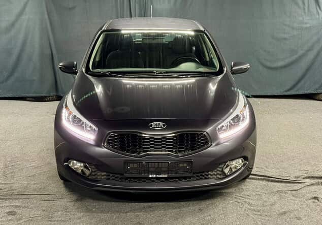 Angebotsdetails Kia Ceed Vision (E5B) WINCHESTERGRAU MET.