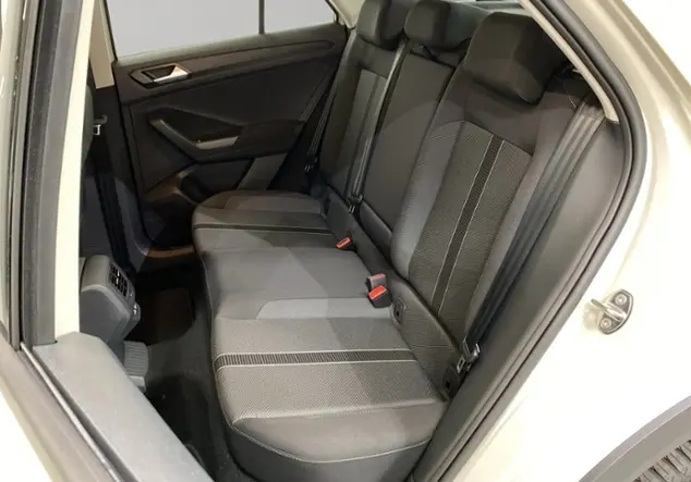 Angebotsdetails Volkswagen T-Roc 1.0 TSI Life 85 kW (116 PS) 6-Gang Grau (Ascotgrau)