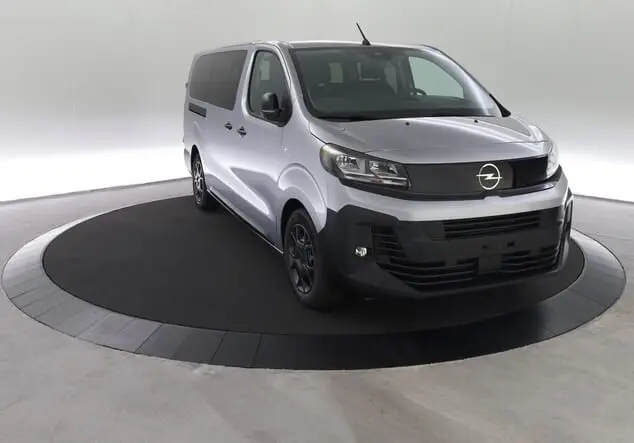 Angebotsdetails Opel Vivaro Opel Vivaro Kombi 9-Sitzer Lang 2.0 BlueHDi 180 130 kW (177 PS) 8-Gang Automatikgetriebe Kontrast-Grau (Metallic)
