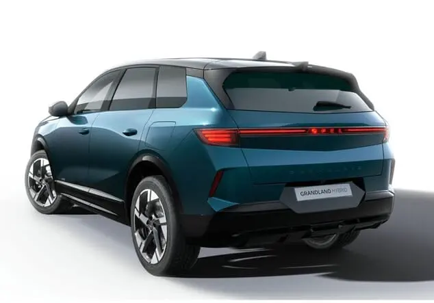 Angebotsdetails Opel Grandland Opel Grandland ULTIMATE Plug-In-Hybrid Systemleistung 143 kW (195 PS) Elektrisches 7-Gang-Doppelkupplungsgetriebe (eDCT) Spektrum Blau Metallic