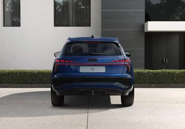 Angebotsdetails Audi Q3 Audi Q3 S line 1.5 TFSI 110 kW (150 PS) 7-Gang tronic Navarrablau Metallic