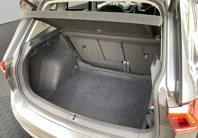 Angebotsdetails Volkswagen Tiguan 2.0 TDI Highline R-Line 'Black Style' Grau (Indiumgrau Metallic)