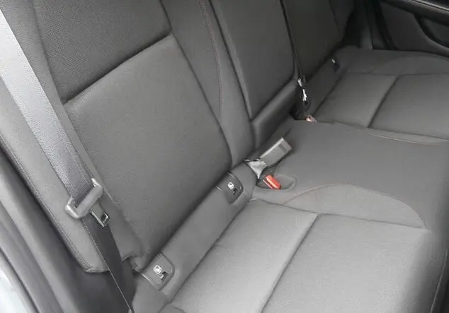 Angebotsdetails Mazda 3 2.5L e-SKYACTIV G 140PS 6AT HOMURA POLYMETAL GRAY