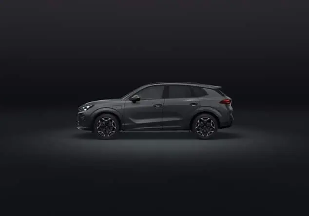 Angebotsdetails Cupra Terramar 1.5 e-HYBRID 150 kW (204 PS) 6-Gang-DSG Timanfaya Grau
