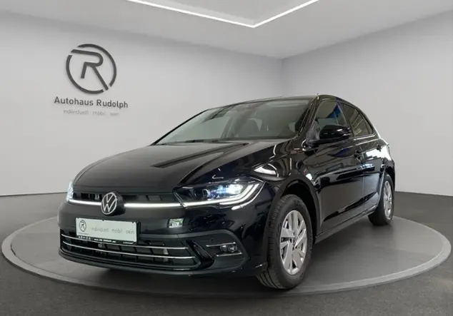 Angebotsdetails Volkswagen Polo 1.0 TSI Style / Einparkhilfe Schwarz (Deep Black Perleffekt)