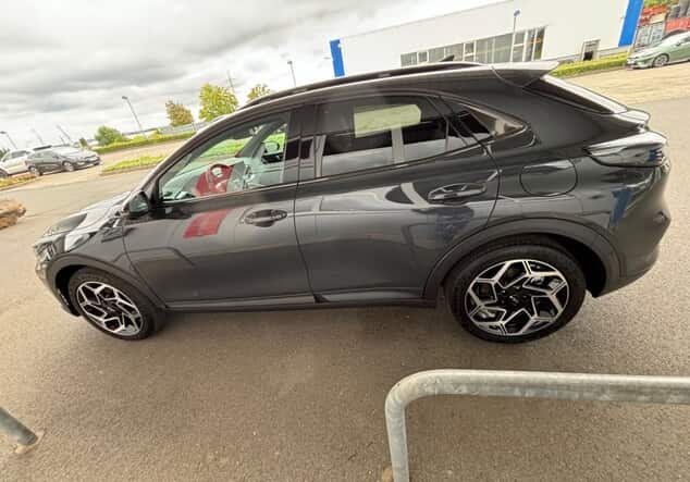 Angebotsdetails Kia XCeed GT-Line + Grau ((H8G) DARK PENTA METAL M)