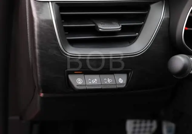 Angebotsdetails Renault Arkana ESPRIT ALPINE Mild Hybrid 160 BOSE Dezir-Rot + Dach schwarz (Rot)