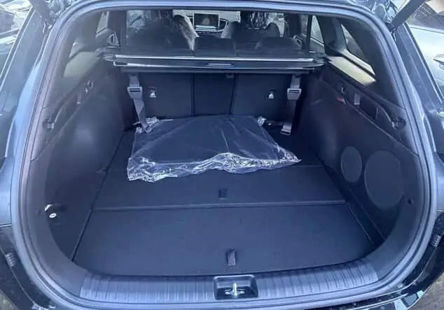 Angebotsdetails Kia Ceed SW Ultimate BLACK PEARL