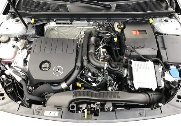 Angebotsdetails Mercedes-Benz A 180 Kompaktlimousine ***Edition*** SONDERLACKIERUNG Grau manufaktur lack manufaktur alpingrau uni