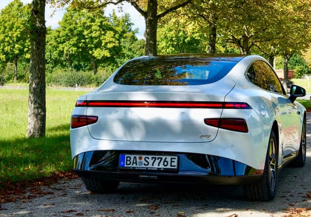 Angebotsdetails XPENG P7 Long Range Arctic White