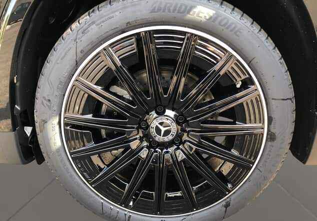 Angebotsdetails Mercedes-Benz GLA 220 d 4MATIC ++sofort verfügbar++ Metalliclack kosmosschwarz