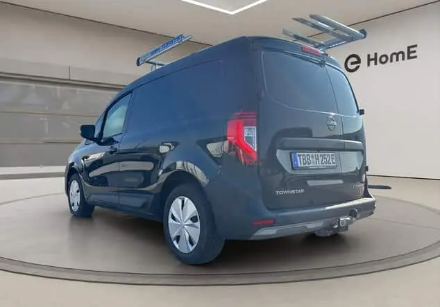 Angebotsdetails Nissan Townstar EV Kastenwagen L1 mit SORTIMO - PERFEKT FÜRS HANDWERK Schwarz