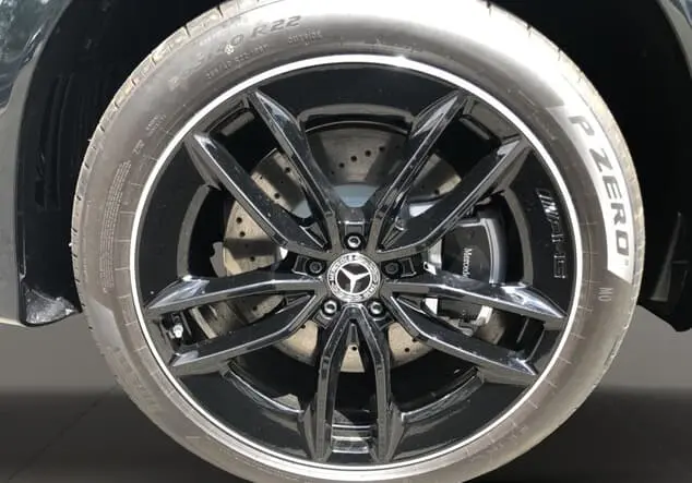 Angebotsdetails Mercedes-Benz GLE 450 4MATIC ++verfügbar ab 27.09.25++ grün metallic smaragdgrün