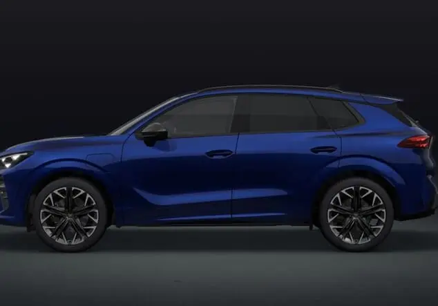 Angebotsdetails Cupra Terramar CUPRA Terramar VZ 2.0 TSI 195 kW (265 PS) 7-Gang 4Drive Fiord Blau