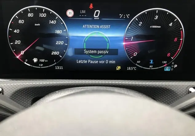 Angebotsdetails Mercedes-Benz CLA 220 d Shooting Brake ++verfügbar ab 27.09.2025++ Grau manufaktur lack manufaktur alpingrau uni