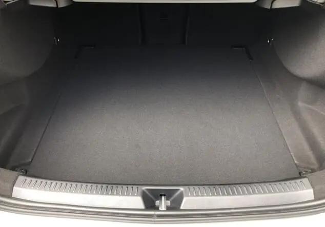 Angebotsdetails Mercedes-Benz A-Klasse 200 Limousine ++verfügbar ab 24.09.25++ Grau manufaktur lack manufaktur alpingrau uni