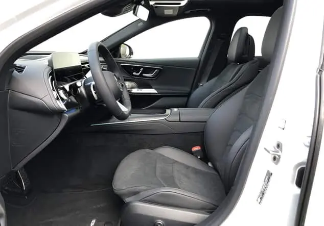 Angebotsdetails Mercedes-Benz E 300 e 4MATIC Limousine mit EQ Hybrid ++sofort verfügbar++ Manufaktur lack manufaktur opalithweiß bright