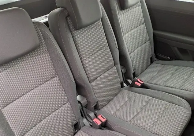 Angebotsdetails Volkswagen Touran Comfortline 1.5 TSI Silber (Ivory Silver metallic)