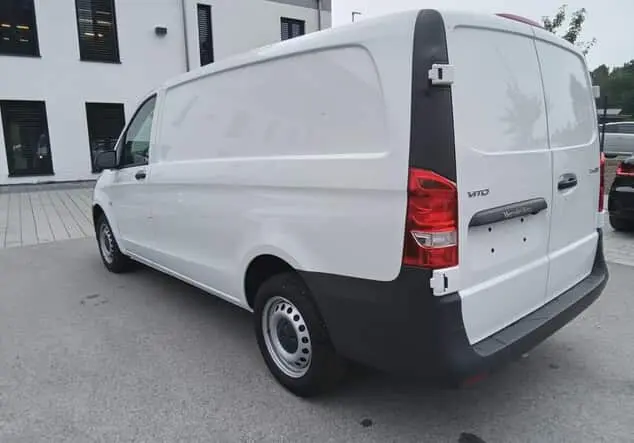 Angebotsdetails Mercedes-Benz Vito Mercedes-Benz Kastenwagen 114 CDI lang TSG 380 100 kW (136 PS) 6-Gang Heckantrieb ArktikweiÃ