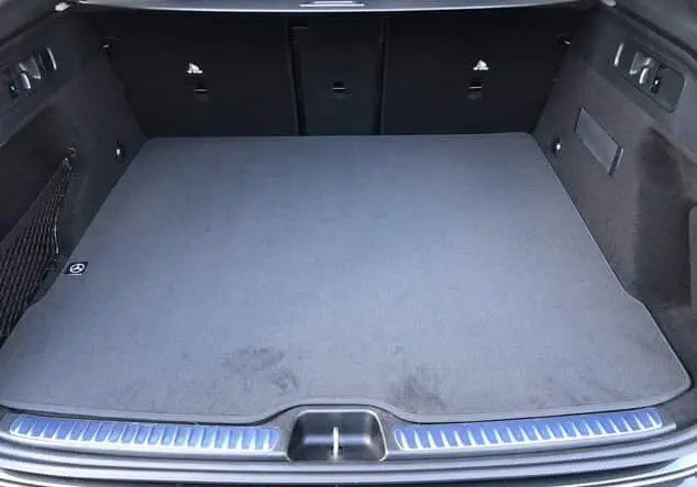 Angebotsdetails Mercedes-Benz GLC 200 4MATIC Metalliclack graphitgrau