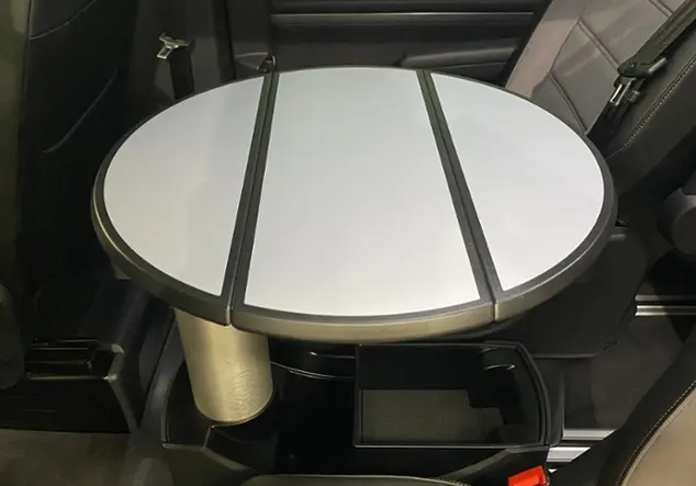 Angebotsdetails Volkswagen T6.1 Multivan 2.0 TDI Highline KR / Schwarz (Deep Black Perleffekt)