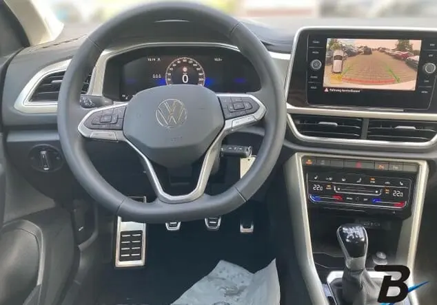 Angebotsdetails Volkswagen T-Roc 1.0 TSI Move IQ-Drive Rear View Silber