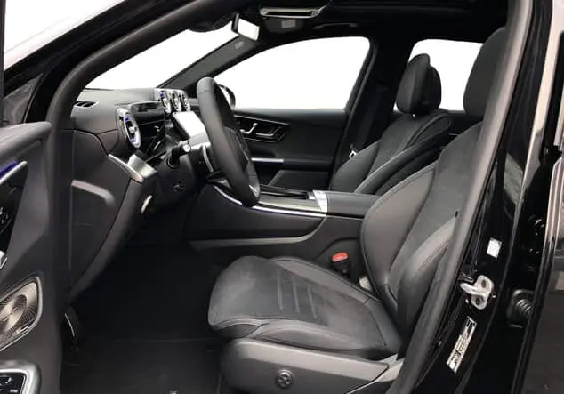 Angebotsdetails Mercedes-Benz GLC 300 de 4MATIC mit EQ Hybrid ++sofort verfügbar++ Metalliclack obsidianschwarz