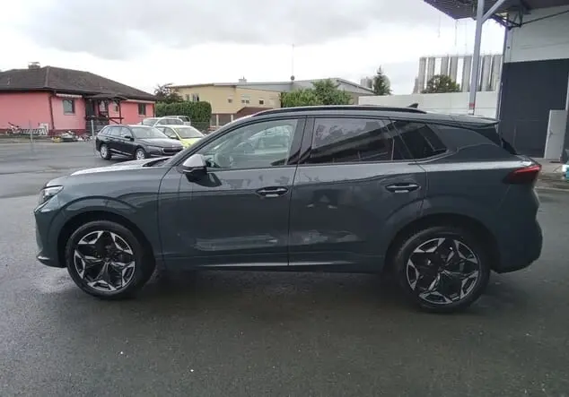 Angebotsdetails Cupra Terramar Cupra Terramar VZ 2.0 TSI 195 kW (265 PS) 7-Gang-DSG 4Drive Fiord Blau