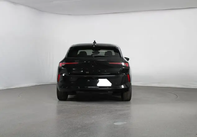 Angebotsdetails Opel Astra Opel Astra GS 1.2 Turbo 96 kW (130 PS) 8-Gang Automatikgetriebe Karbon Schwarz Metallic